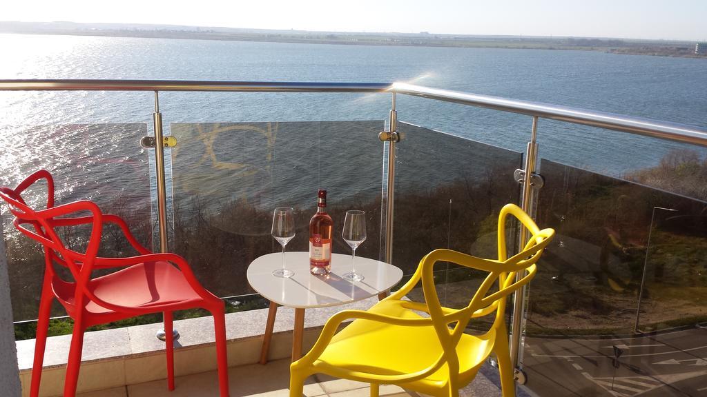 Bella Vista Summerland Mamaia Luaran gambar
